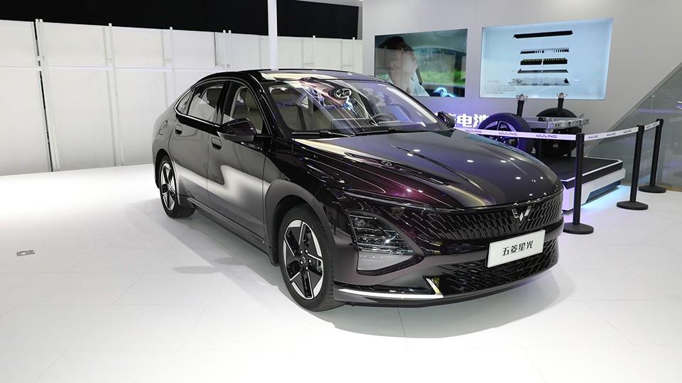 2024年汽車價(jià)格戰(zhàn),插混與純電,更適合買混動(dòng)?