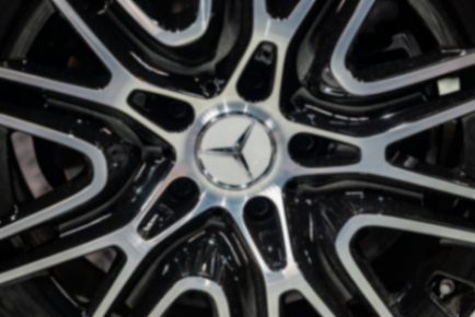 舍棄V8的新款奔馳還有人要?0-100km/h加速5.4s,新車總算沒白等