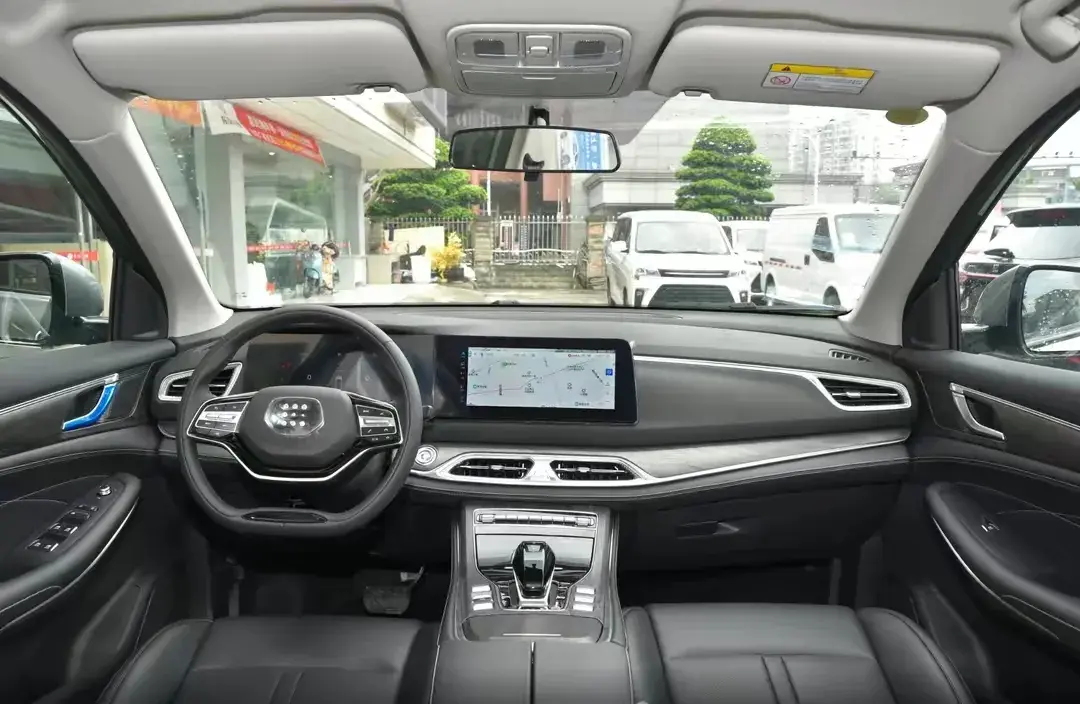 藍電E5中型SUV正式上市,賣9.98萬,問界還不急?