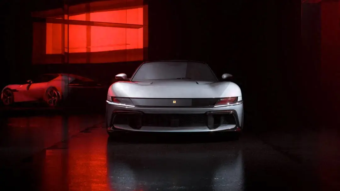 V12、9500轉(zhuǎn),法拉利總是不會讓人失望