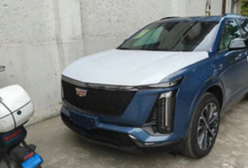 全新凱迪拉克XT5實車曝光,升級大尺寸聯屏,現款一口氣降10萬!