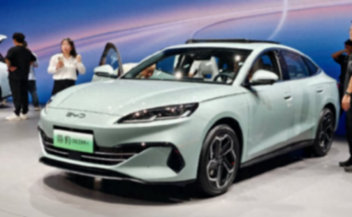 突發(fā)12萬預(yù)售,續(xù)航2000km,比亞迪全新顏值中級(jí)車,真正C位大咖