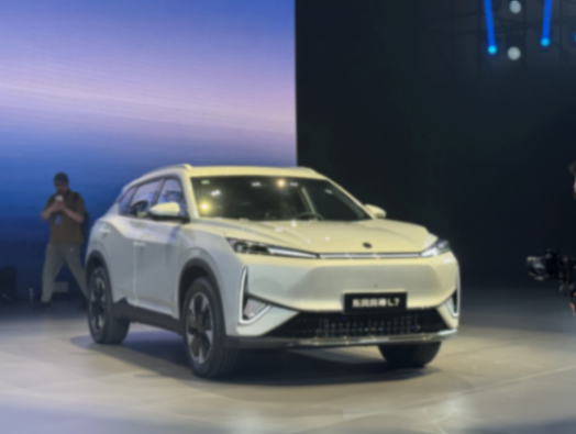 這款續航突破2000km的混動SUV東風風神L7起售價只有12.49萬