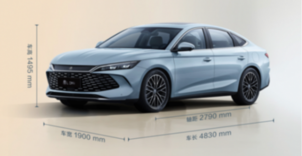 專(zhuān)家批評(píng):呼吁禁止燃油車(chē)的車(chē)企,自己插混車(chē)的油箱比油車(chē)大