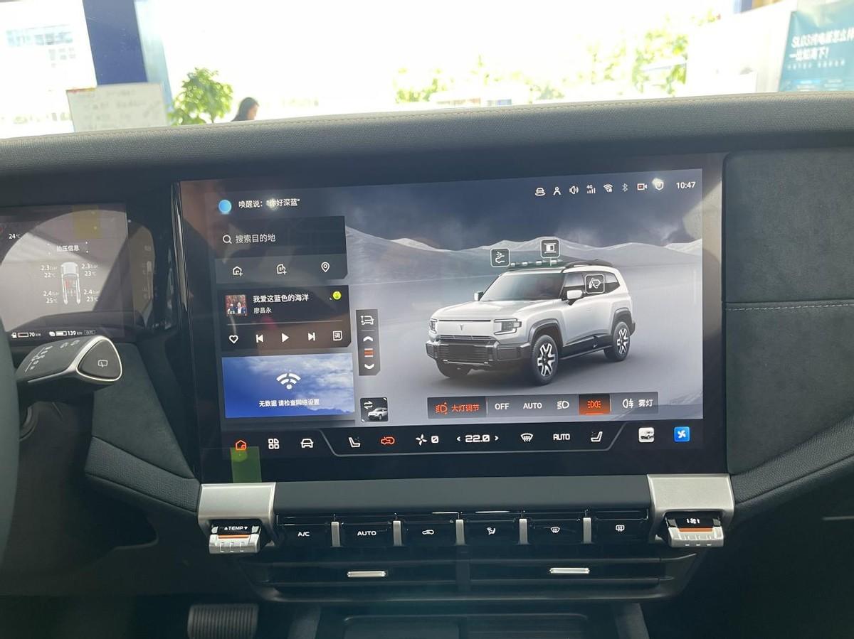 配魔毯懸架,17.59萬起售,綜合續航超1000km,靜態體驗深藍G318