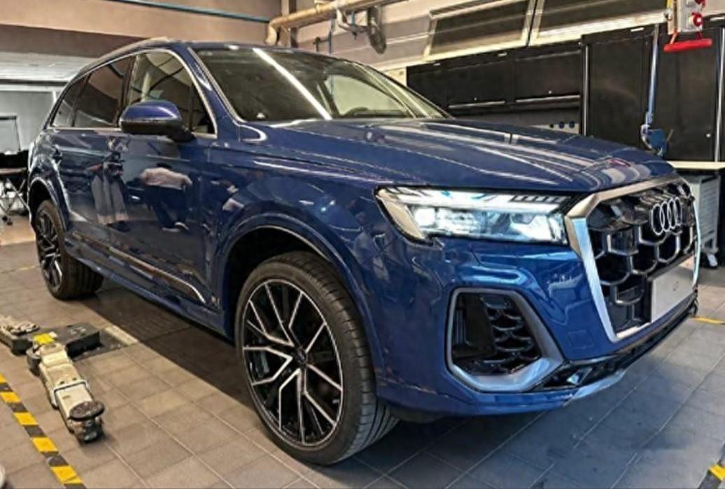 現款63.28萬起售,新款奧迪Q7實車現身國內,提供兩種動力可選