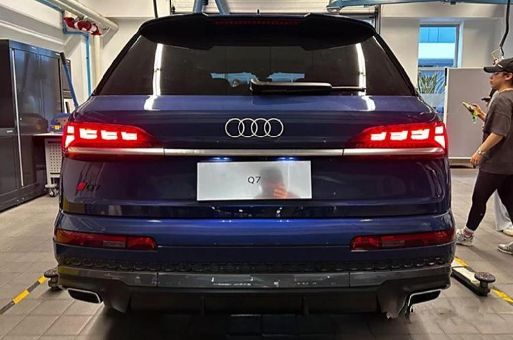 現款63.28萬起售,新款奧迪Q7實車現身國內,提供兩種動力可選