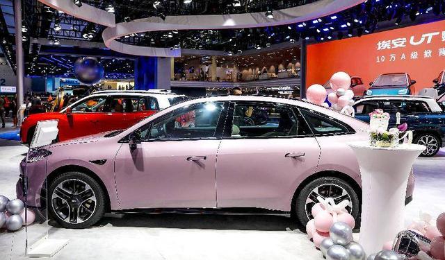 10萬級新車怎么買？鉑智3X與埃安RT引領打工人購車新趨勢-有駕