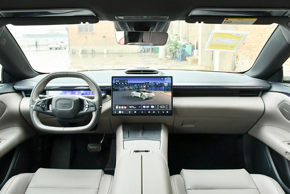 定位于純電中大型轎車,領(lǐng)克Z10新增車型上市,整體性能如何?