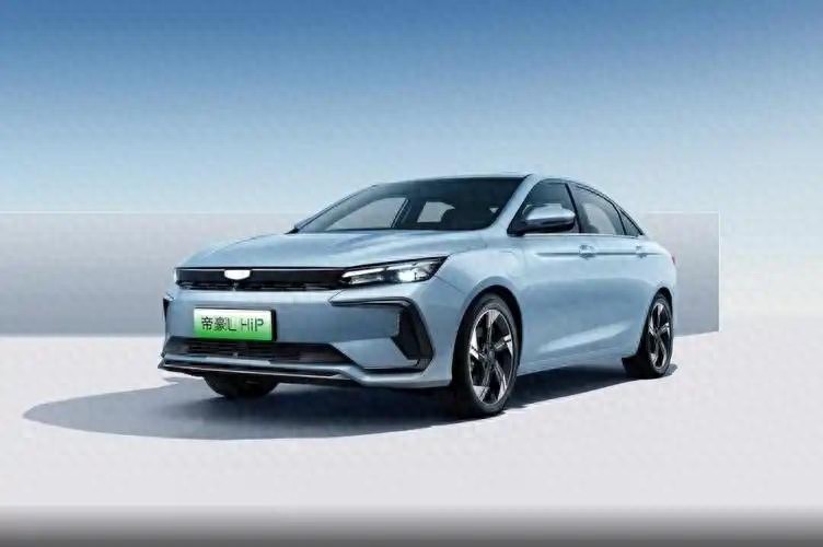 吉利帝豪L Hi-P解析:插混動力、233kW、1300公里續航,性價比高
