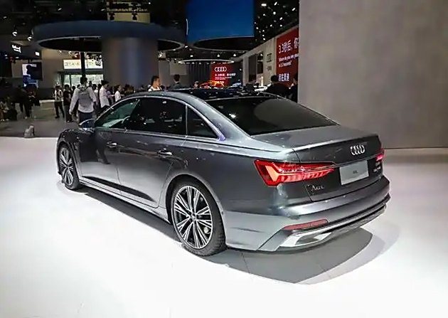 揭秘,2025款?yuàn)W迪A6L震撼登場(chǎng),汽車風(fēng)云變幻下的實(shí)力擔(dān)當(dāng)?