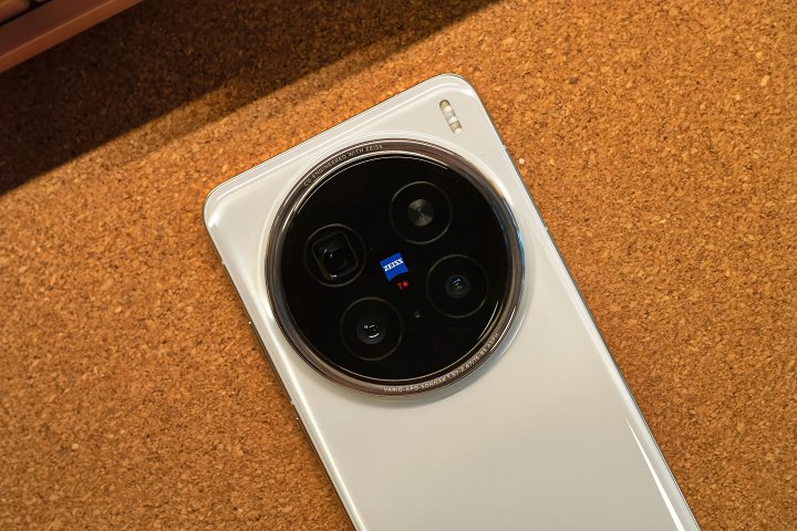 vivo X200 Pro深度體驗:全能旗艦的「水桶」哲學