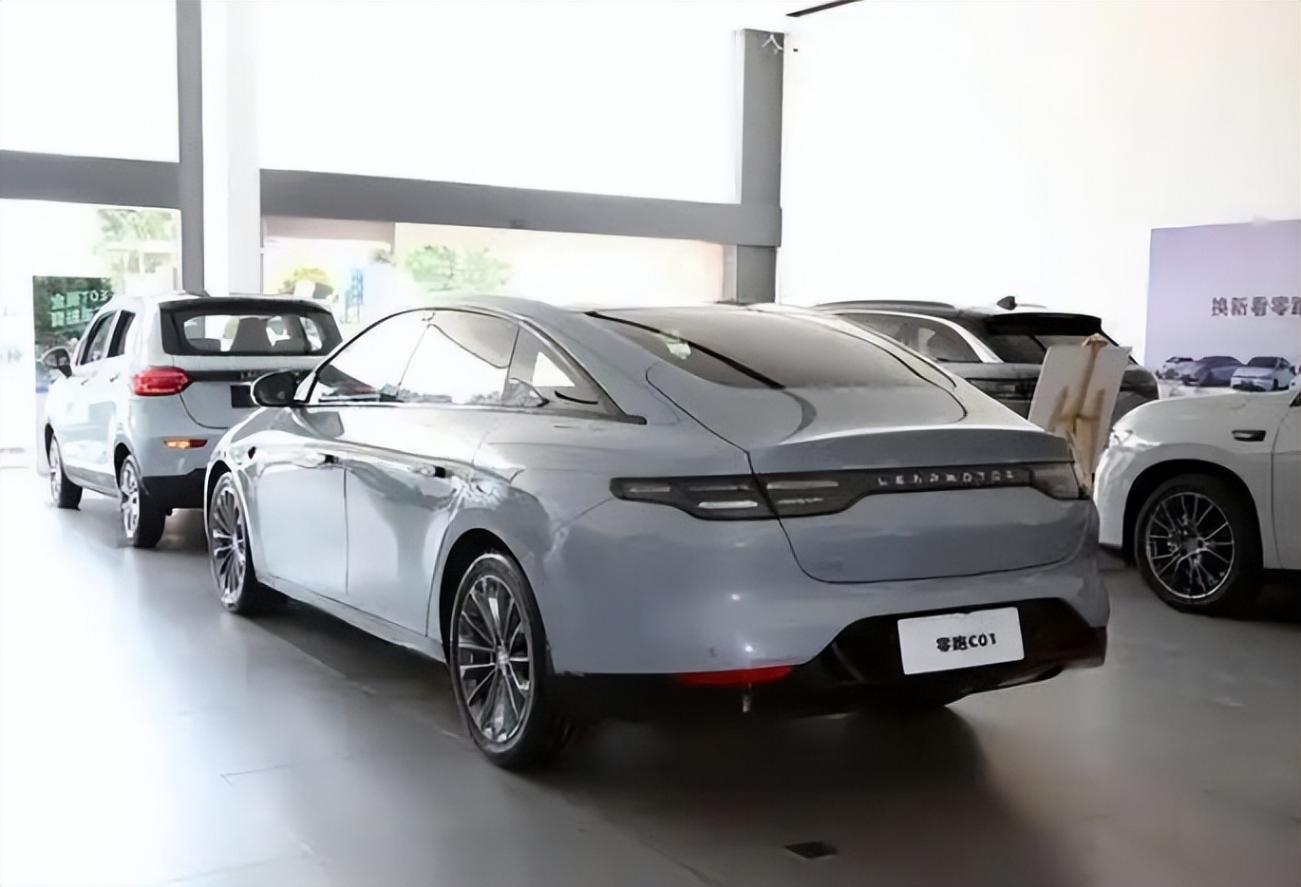 2024款零跑C01,6款車型,總有一款適合您!