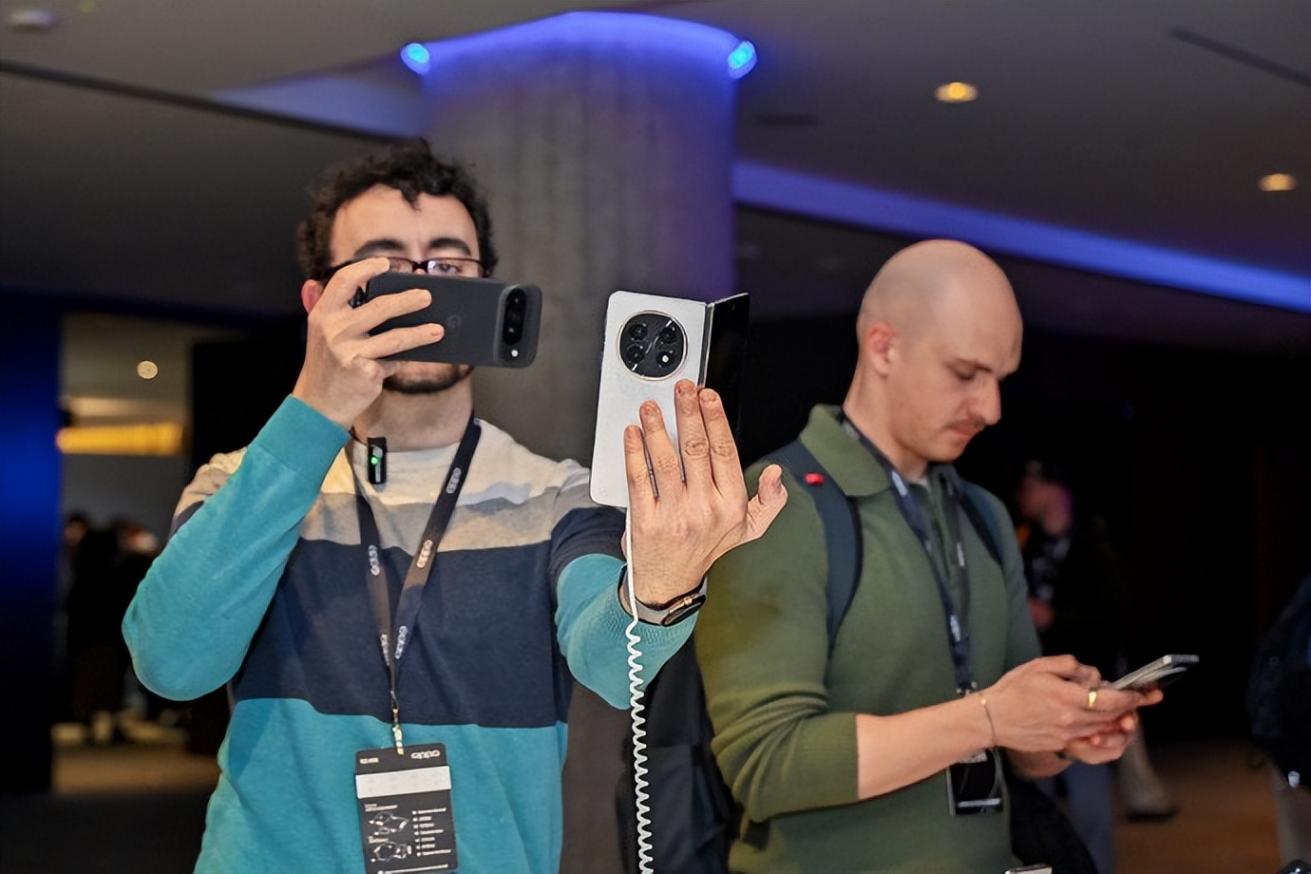 OPPO MWC 2025:折疊屏破局與AI戰略重塑行業格局