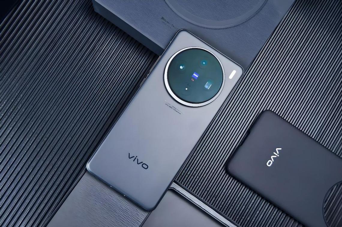 從5199元跌至3729元,16GB+1TB+蔡司影像+100W,vivo拒絕高價(jià)低配