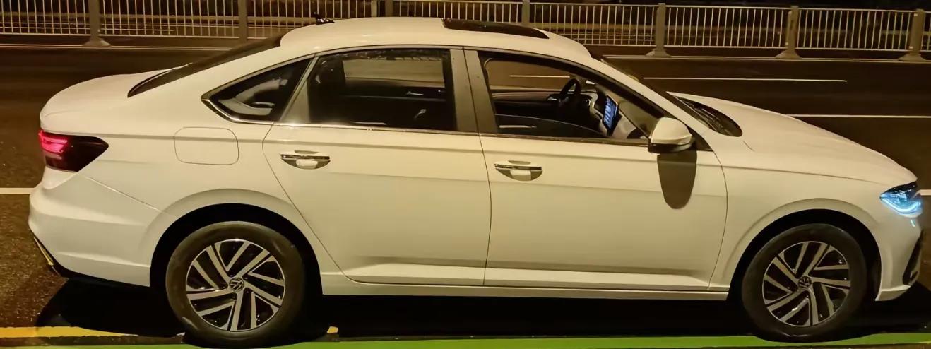 10萬以內(nèi)合資車這兩款車殺瘋了!朗逸星空500萬和日產(chǎn)軒逸14代!