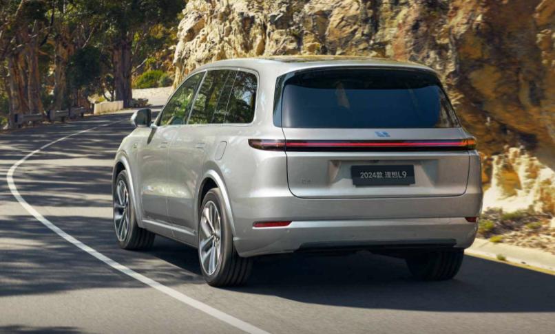 中大型SUV“全能卷王”爭霸領克900、理想L9、問界M8誰更懂家用?
